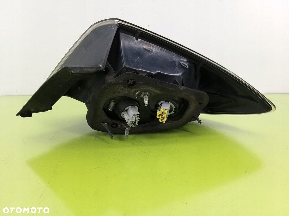 Lampa lewa tylna tył Mazda 3 I HATCHBACK 2003-2006 PRZED LIFT - 6
