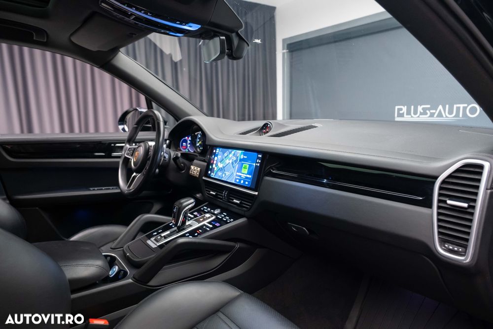Porsche Cayenne E-Hybrid Tiptronic S Platinum Edition - 40