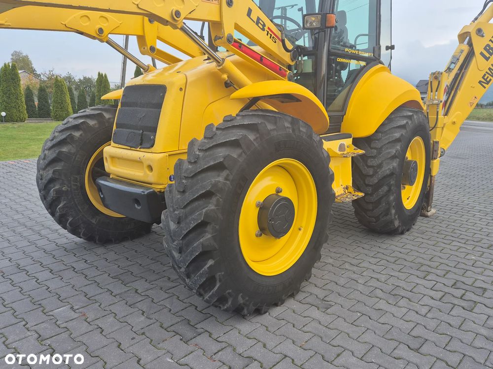 New Holland LB115B/ Maszyna sprowadzona/ - 4