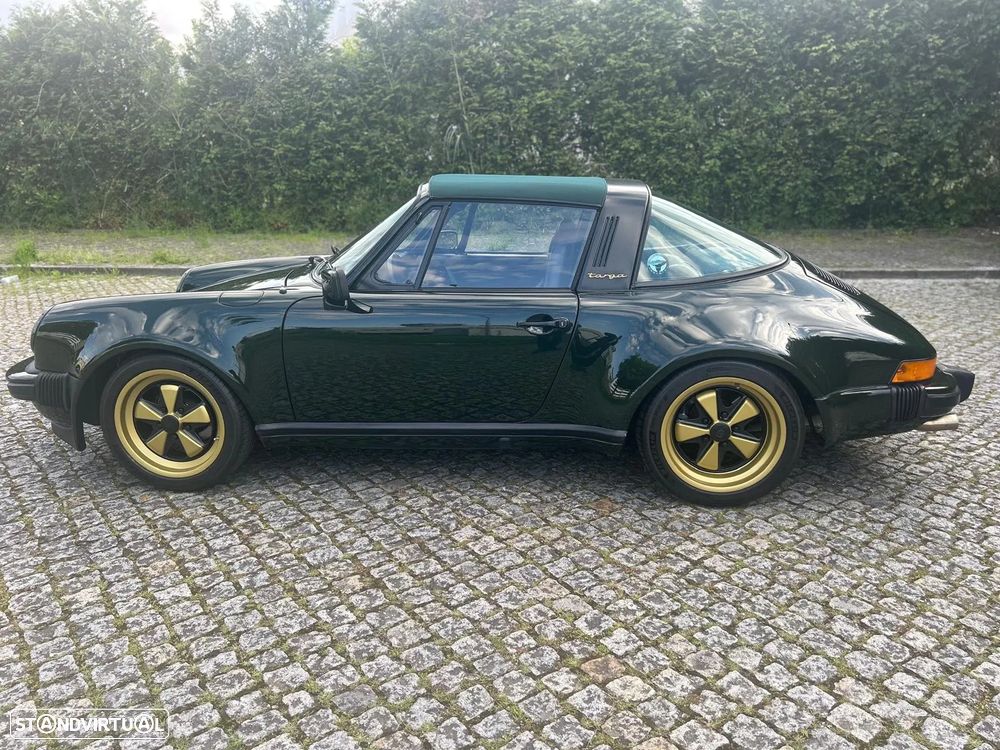 Porsche 911 Série F - 7