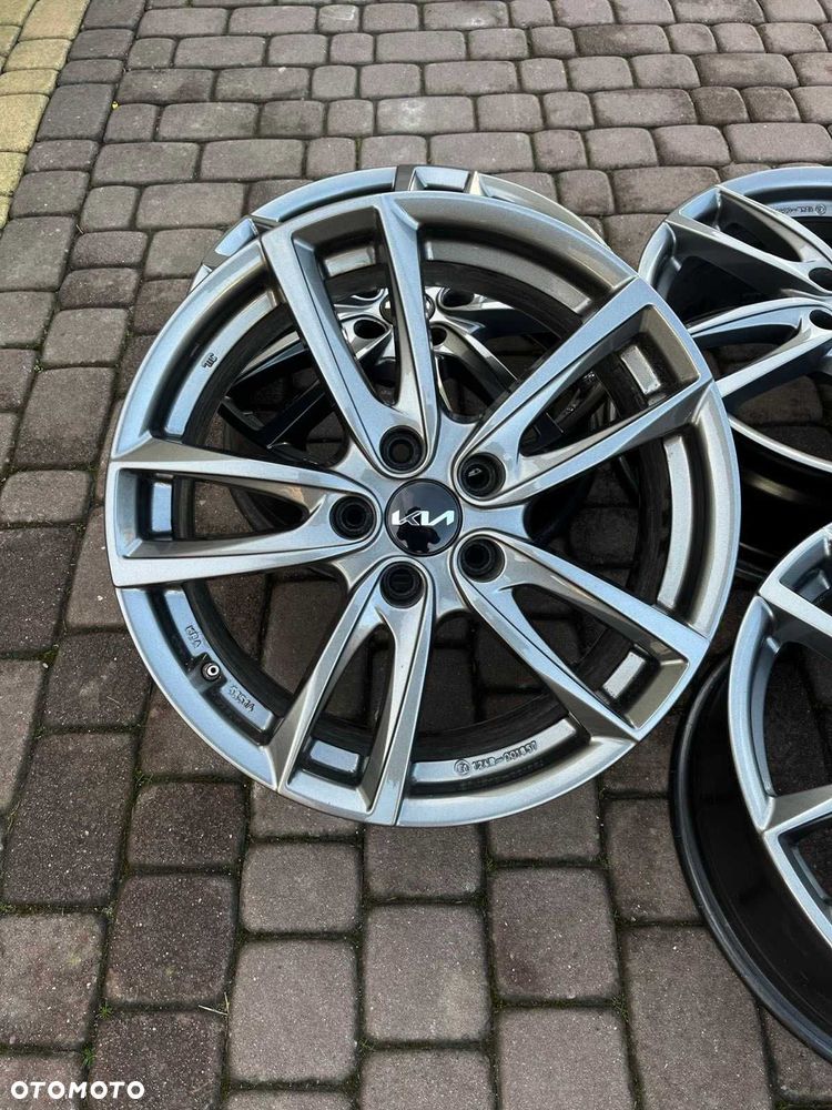 Alufelgi Kia 5x114,3 18 CZUJNIKI Ceed Proceed Optima Sportage SZARE
