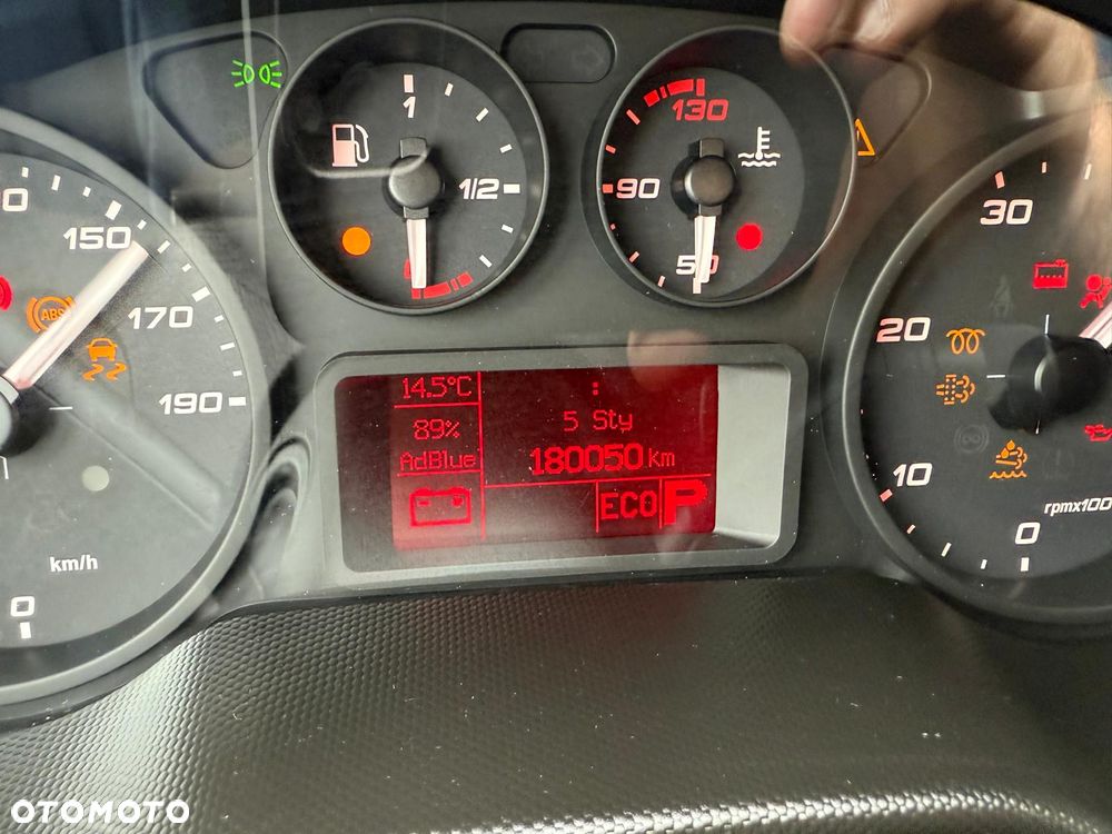 Iveco Daily 35S180, 3.0 180KM, Kontener+winda, HiMatic, Bardzo zadbany - 22