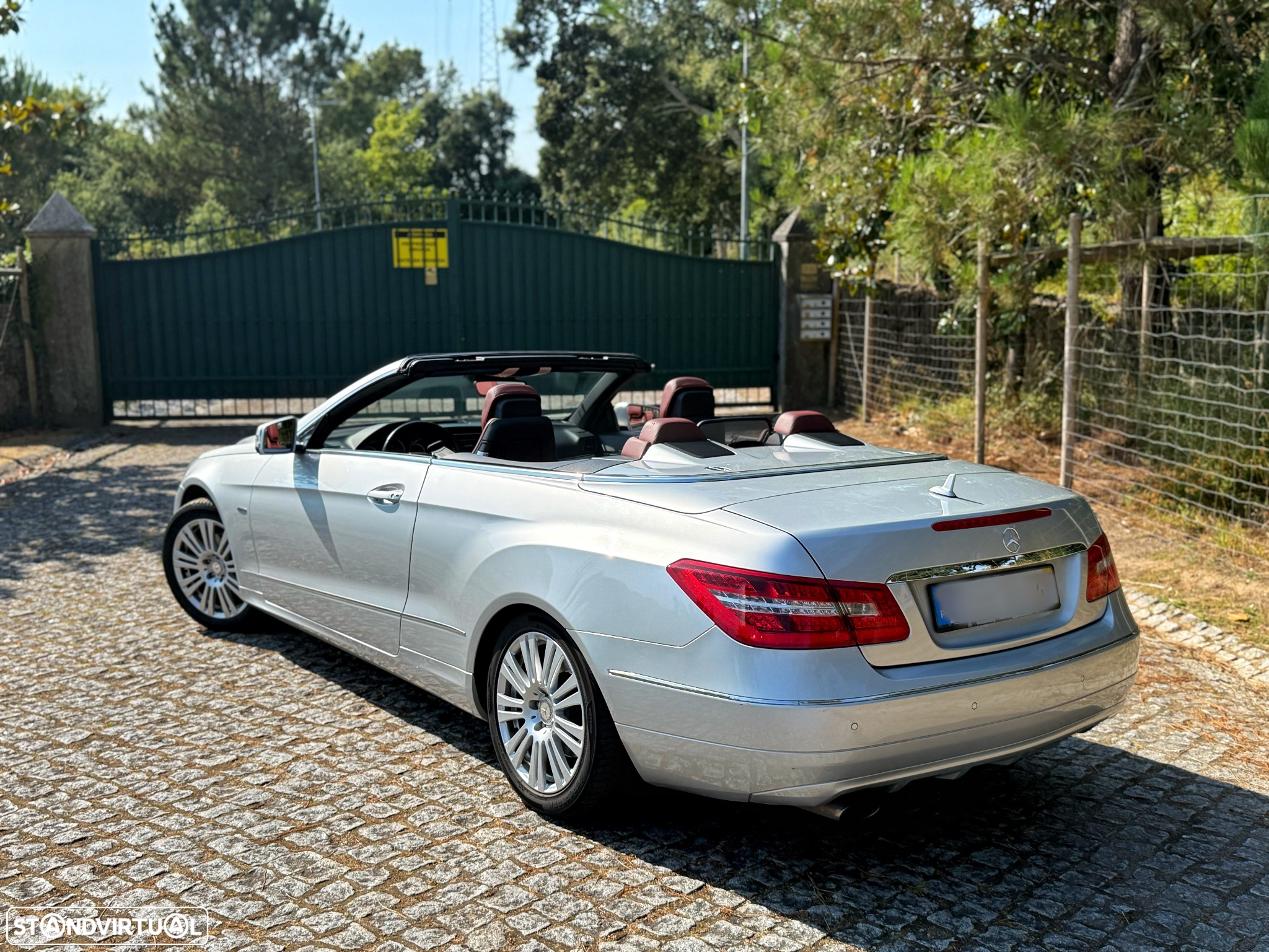 Mercedes-Benz E 200 CGi Avantgarde BlueEfficiency - 4