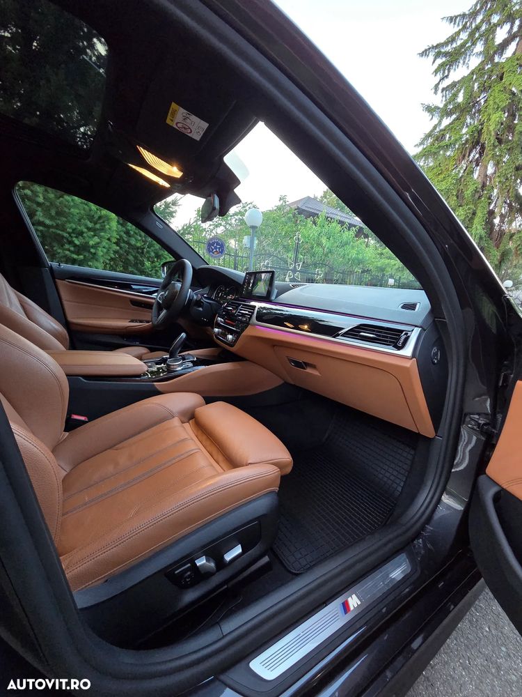 BMW Seria 5 520d Aut. M Sport Edition - 24