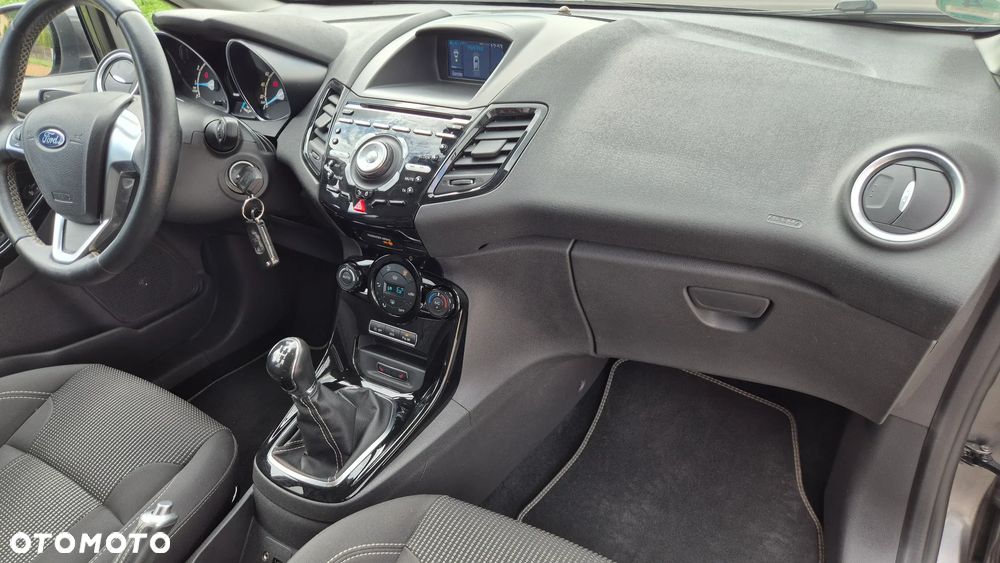 Ford Fiesta 1.0 EcoBoost STart-Stop Titanium - 21