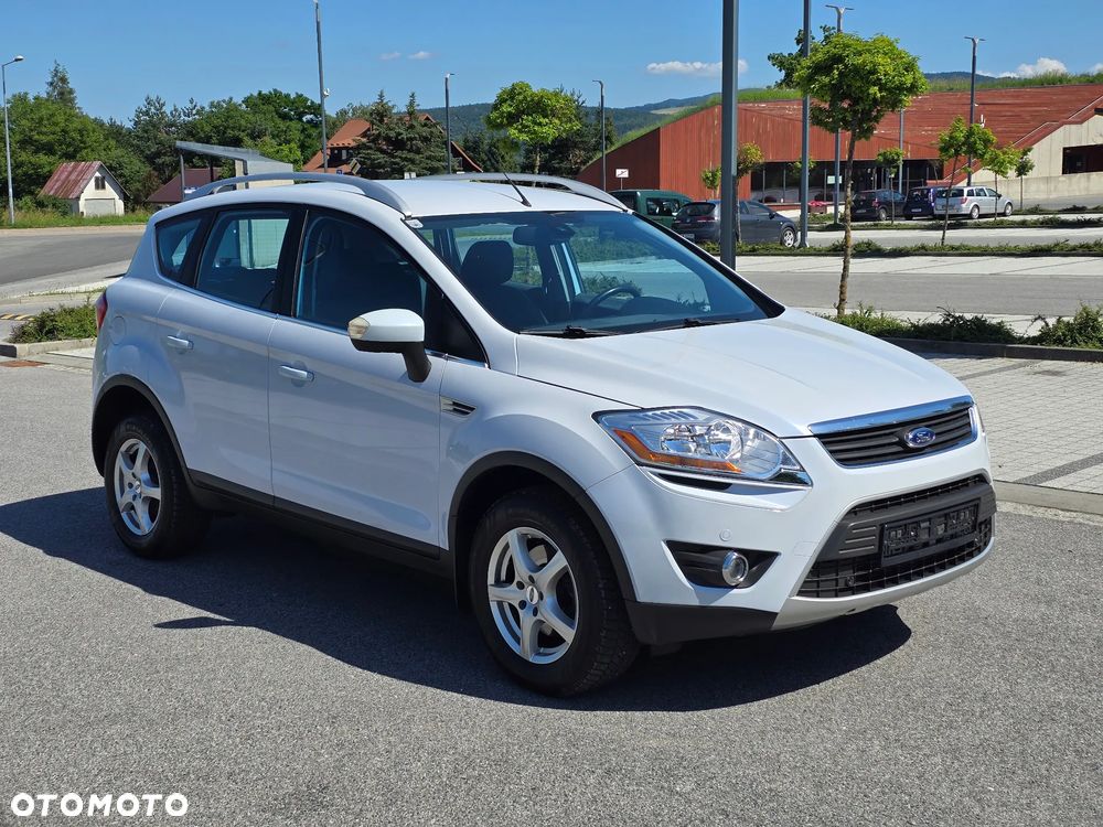 Ford Kuga 2.0 TDCi 4x4 Titanium - 4