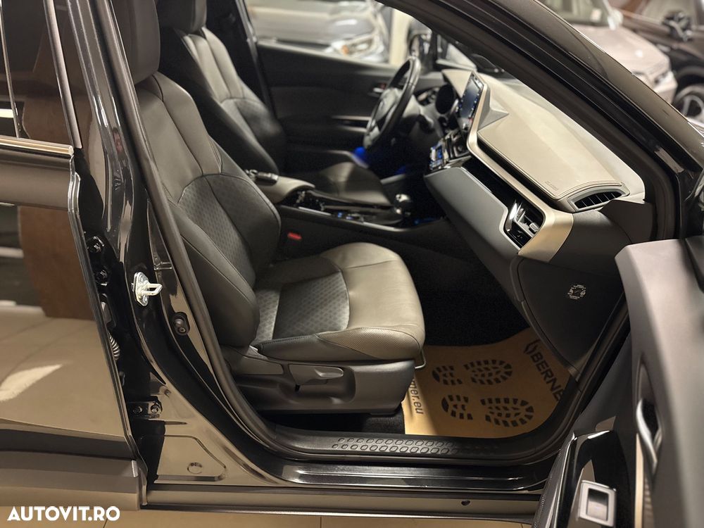 Toyota C-HR Lounge - 27