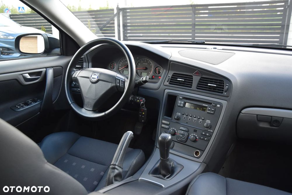 Volvo S60 2.5 T Kinetic - 29