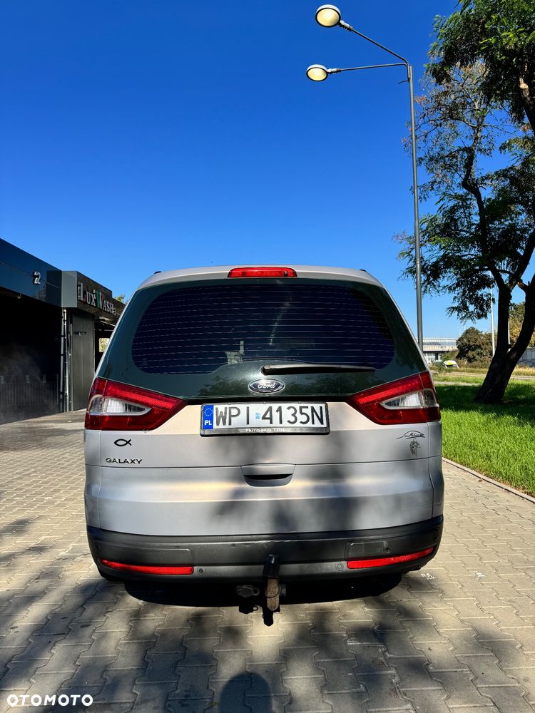 Ford Galaxy - 24