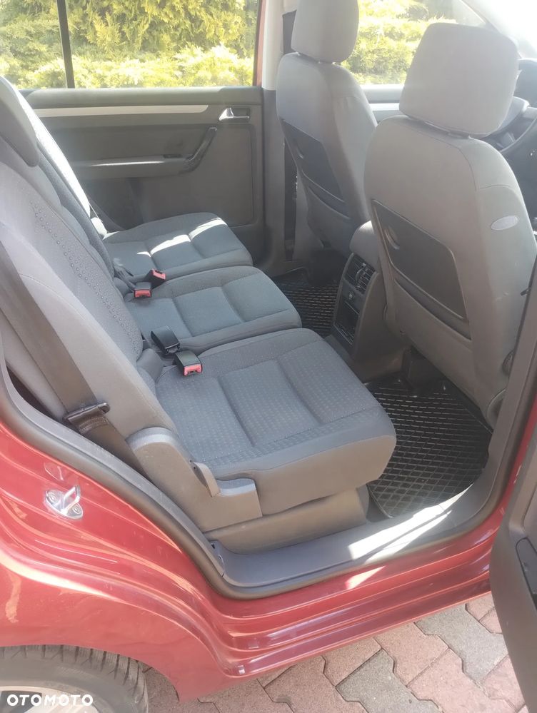 Volkswagen Touran - 7
