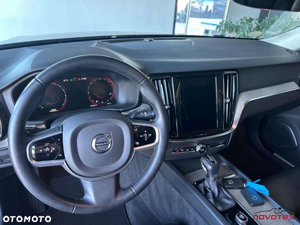 Volvo V60 Cross Country D3 Geartronic Momentum - 12