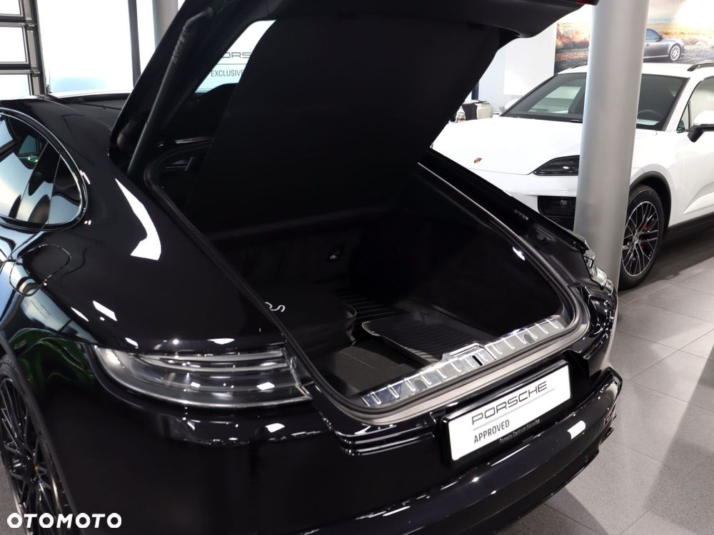 Porsche Panamera - 36