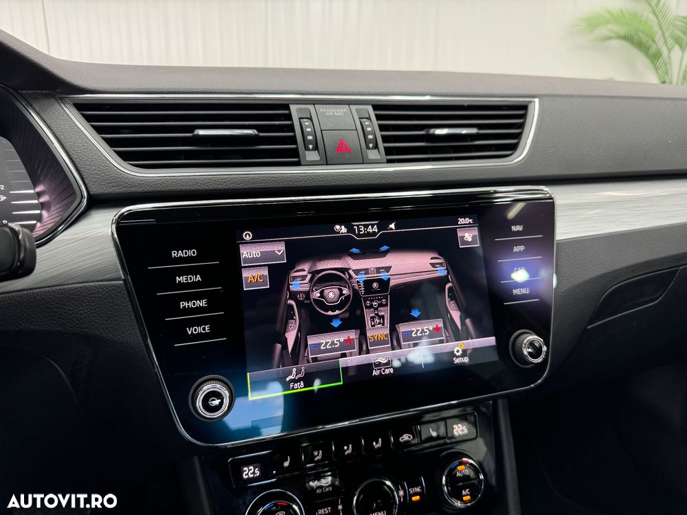 Skoda Superb 2.0 TDI DSG Ambition - 25
