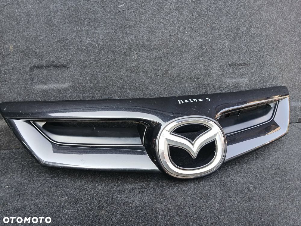 Mazda 3 Grill - 1