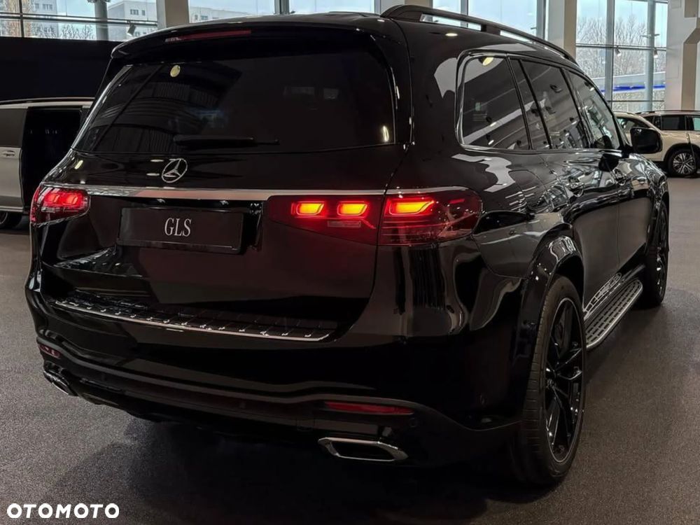 Mercedes-Benz GLS - 2