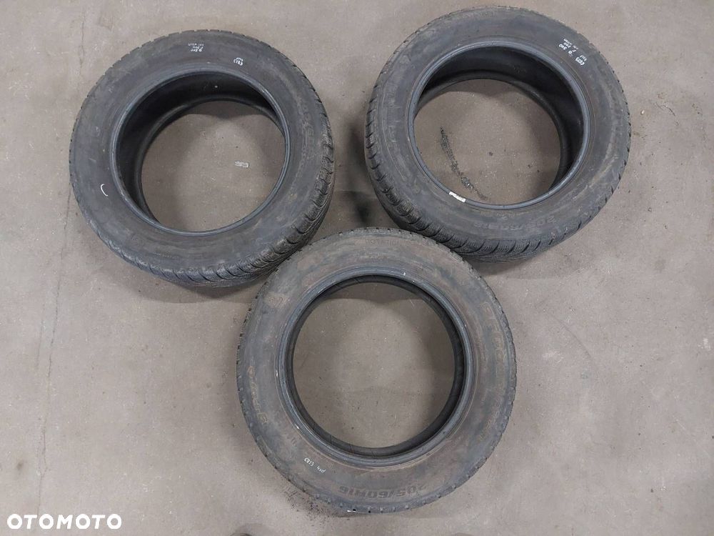 OPONY ZIMOWE 3 SZT 205/60R16 2011R BFGOODRICH G-FORCE - 1
