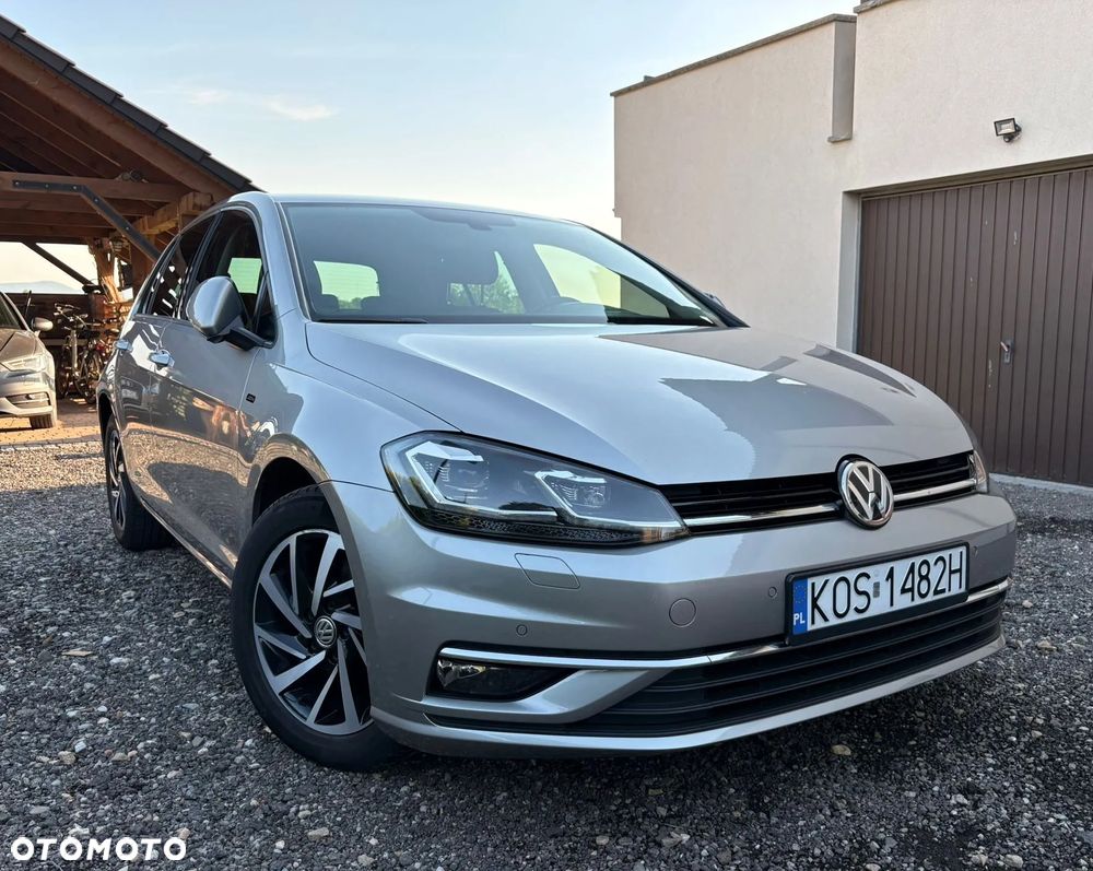 Volkswagen Golf - 5