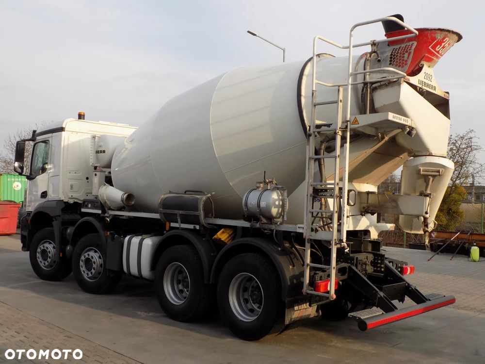 Mercedes-Benz 3240 AROCS/LIEBHERR/ - 31