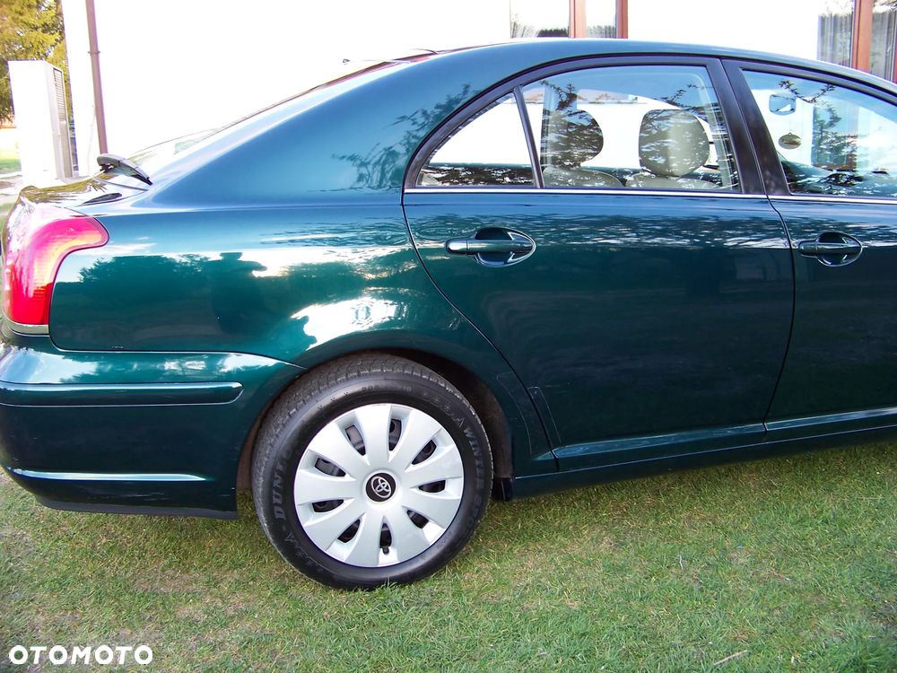 Toyota Avensis 2.0 D-4D - 10