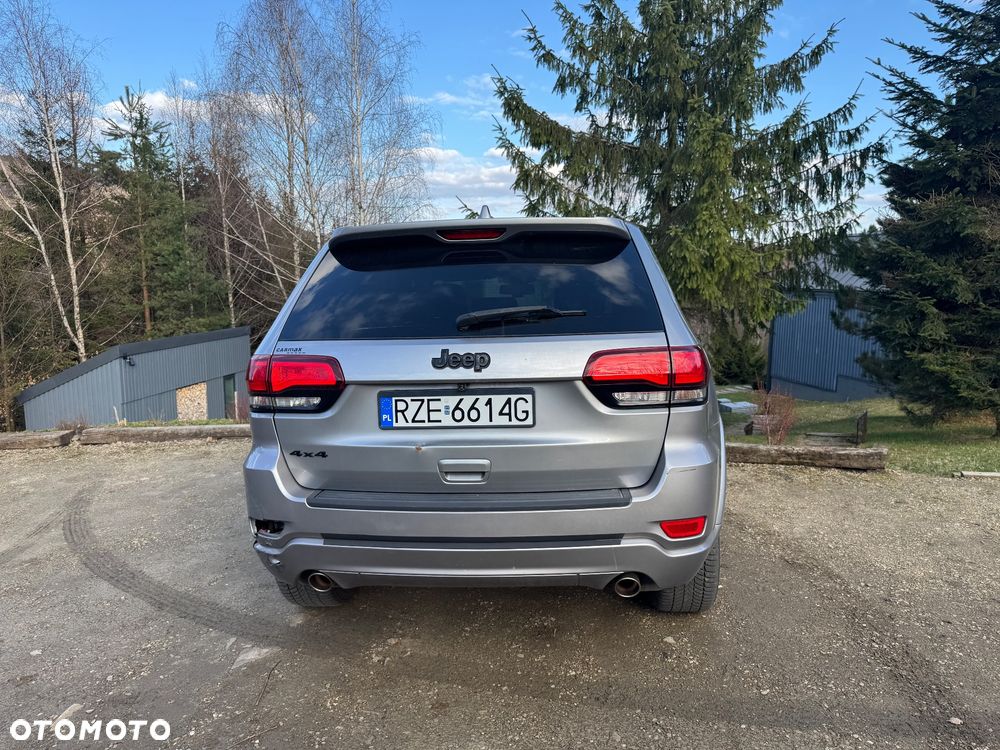 Jeep Grand Cherokee 3.6 V6 Laredo - 24