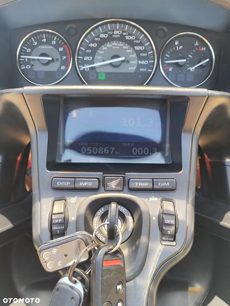 Honda GL - 12