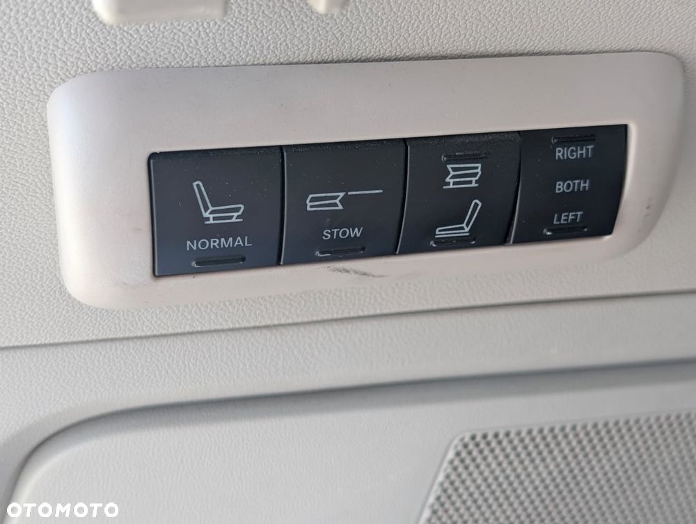 Chrysler Grand Voyager 2.8 CRD Touring - 12