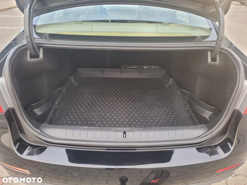 Renault Latitude dCi 175 FAP - 15