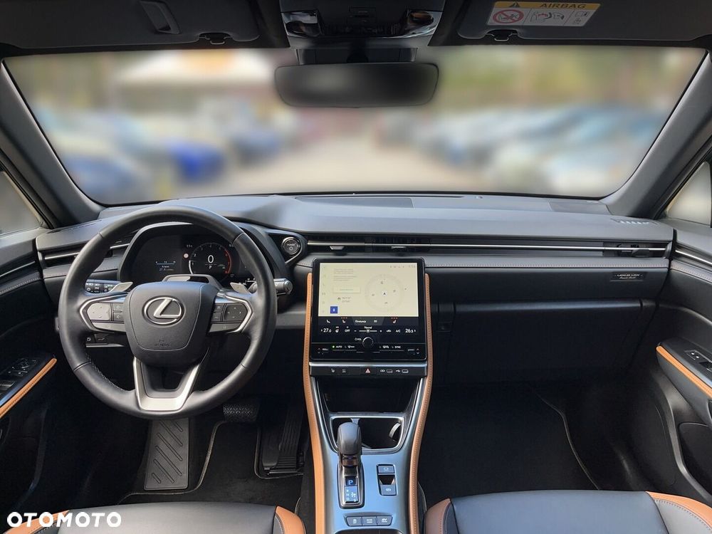 Lexus LBX - 8