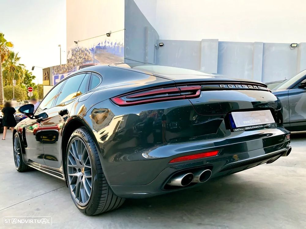 Porsche Panamera 4 E-Hybrid - 50