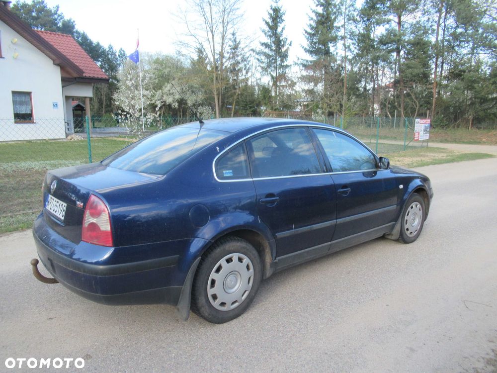 Volkswagen Passat - 5