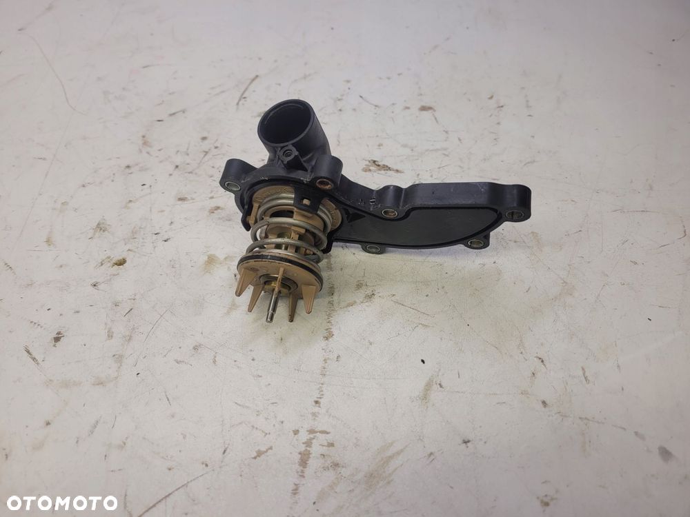 OBUDOWA TERMOSTATU AUDI S4 S5 A6 3.0 T 06E121111AL - 3
