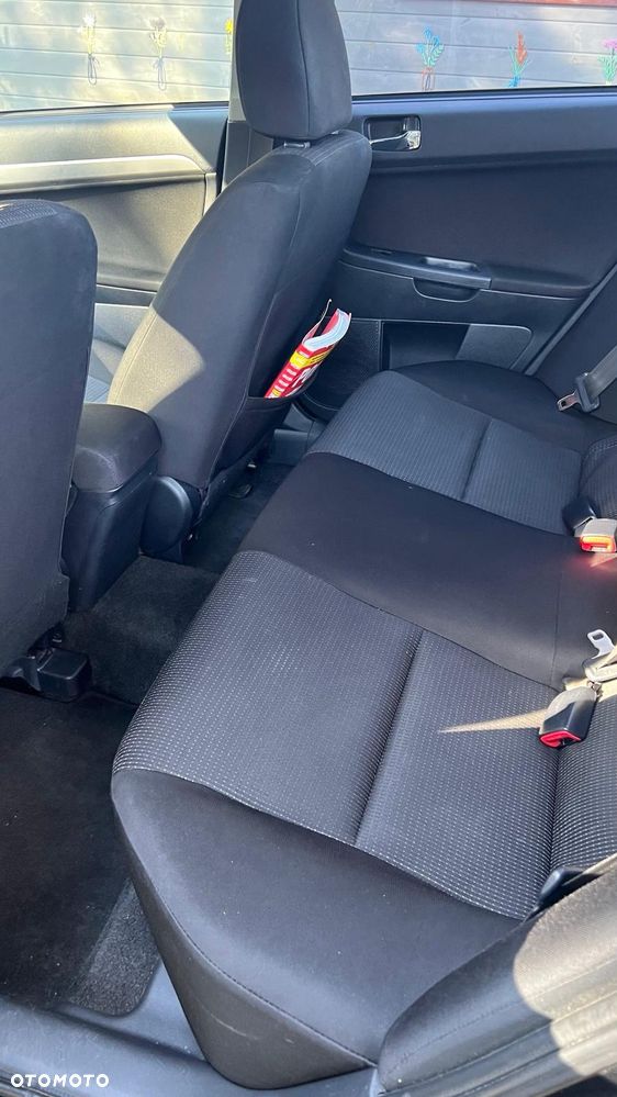 Mitsubishi Lancer 1.5 Invite - 10