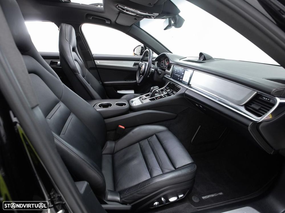 Porsche Panamera 4 S - 11