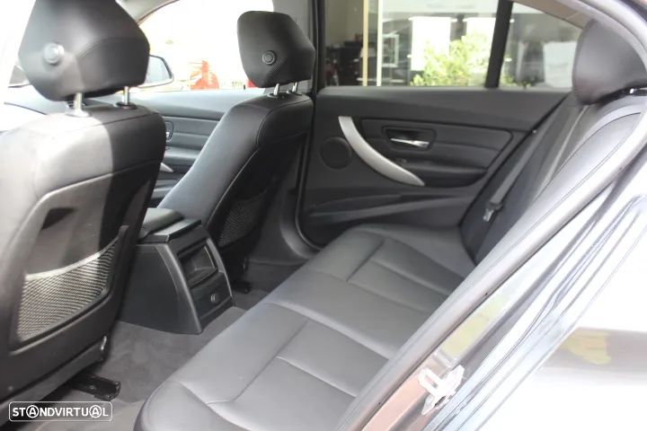 BMW 318 - 43