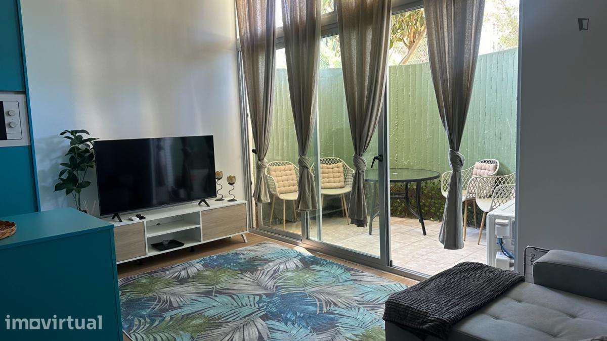 Apartamento com 1 quartos - localizado em Portimao - Grande imagem: 4/12