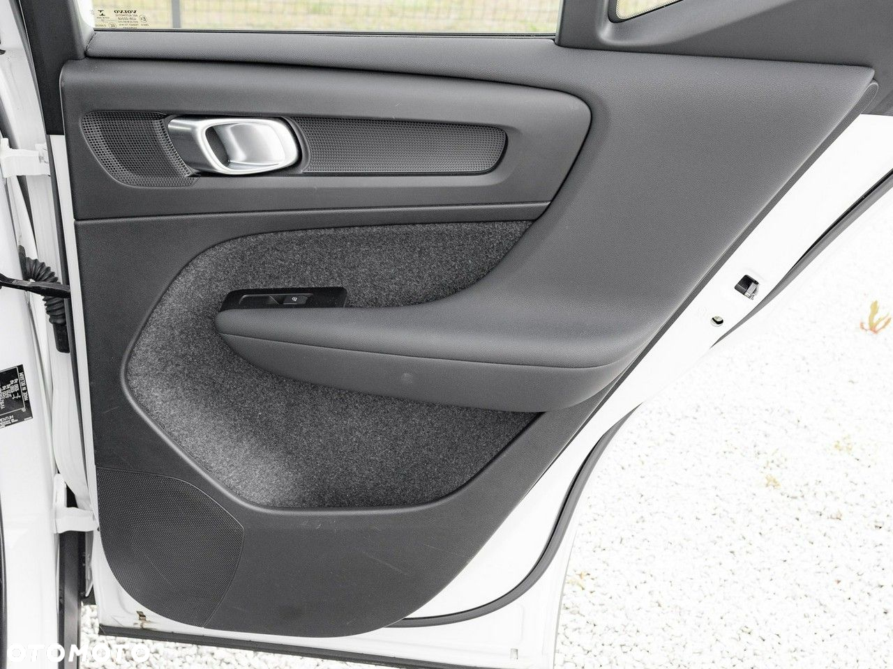 Volvo XC 40 T3 Momentum Pro - 28