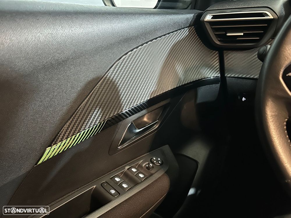 Peugeot 208 1.2 PureTech Active Pack - 34