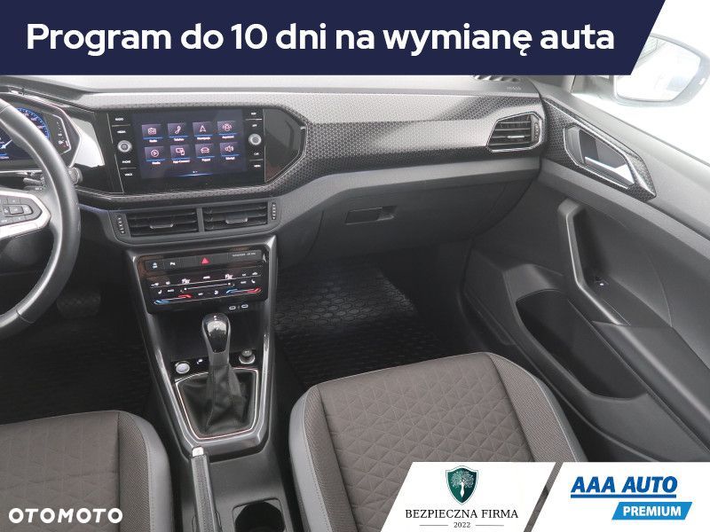Volkswagen T-Cross - 10