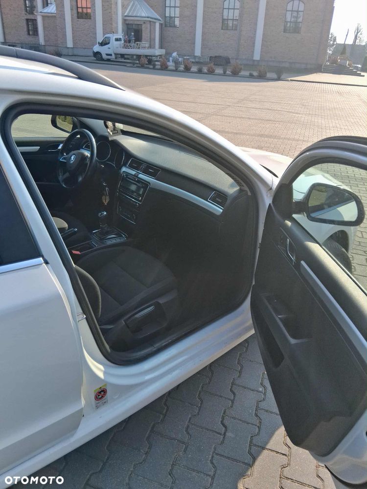 Skoda Superb 2.0 TDI DSG Active - 13