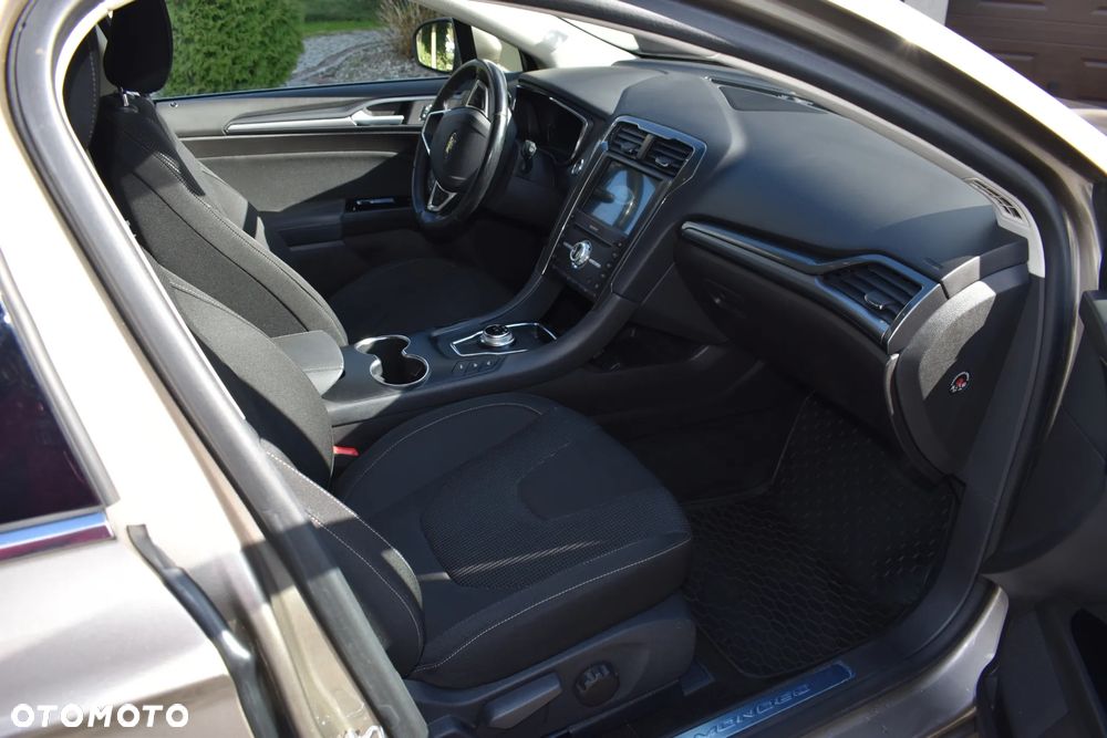 Ford Mondeo 2.0 EcoBlue Titanium - 12