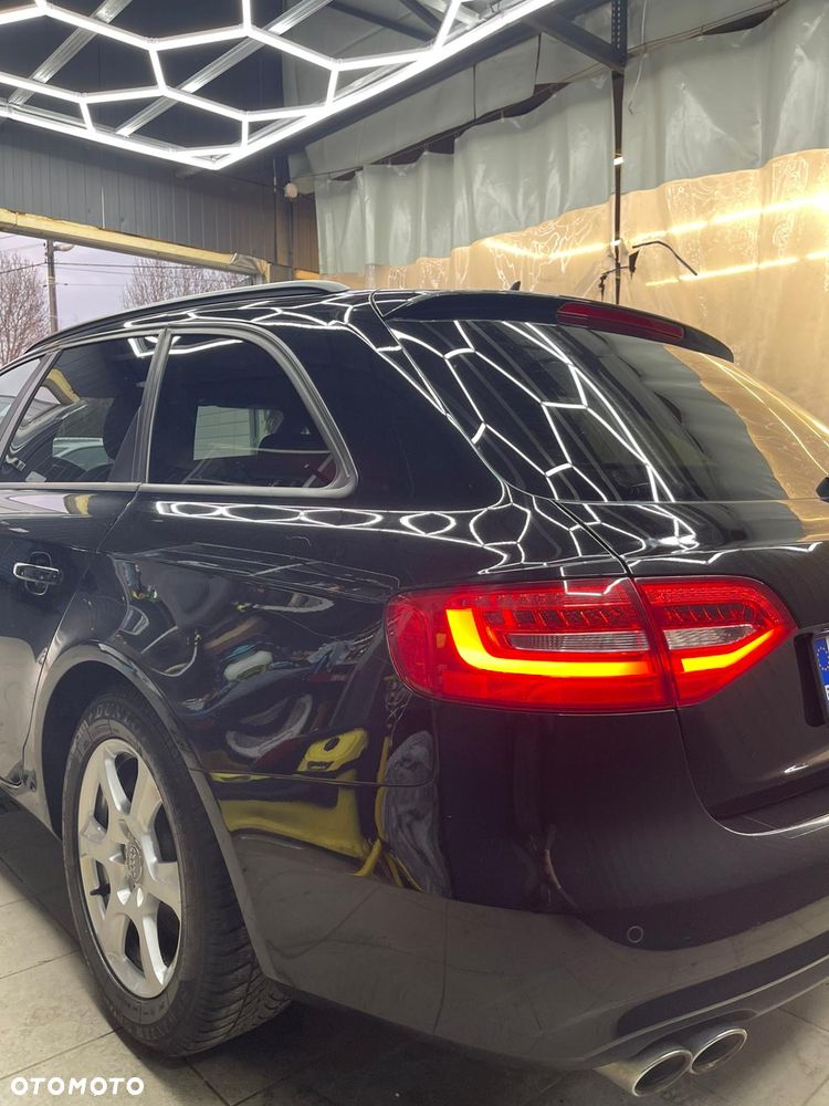 Audi A4 Avant 2.0 TDI DPF multitronic S line Sportpaket - 14