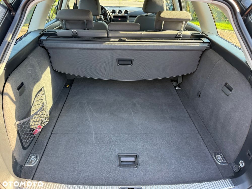 Seat Exeo 2.0 TDI DPF Style - 16