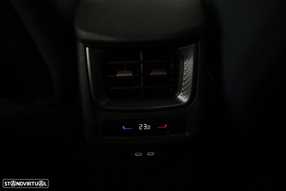 Cupra Terramar 1.5 e-Hybrid DSG - 22