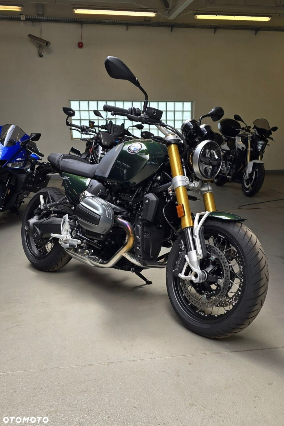 BMW R - 2