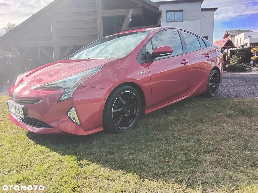 Toyota Prius 2016 photo 2