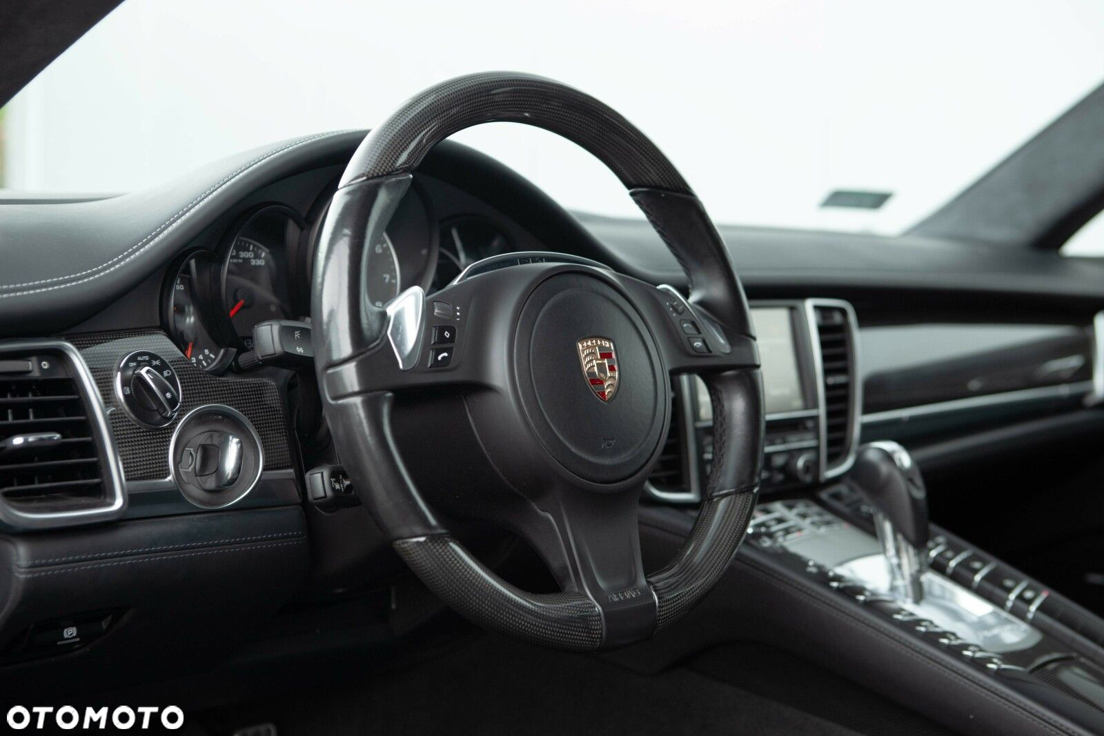 Porsche Panamera - 21