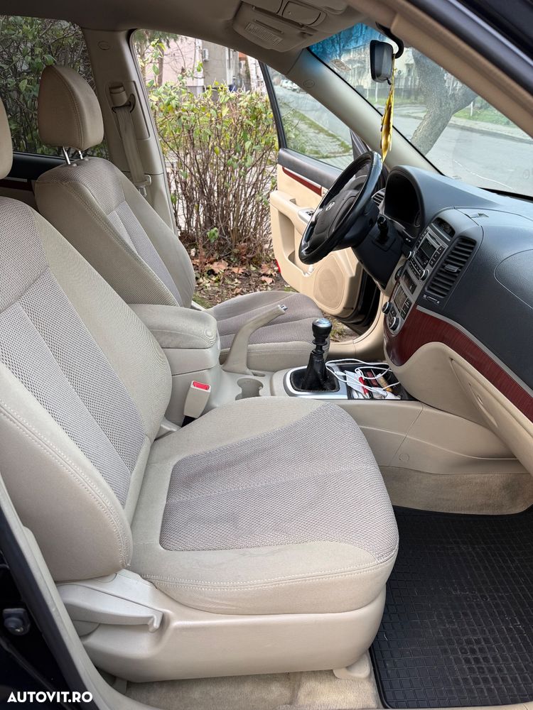 Hyundai Santa Fe 2.2 DSL VGT 5 SEATS 4WD - 7