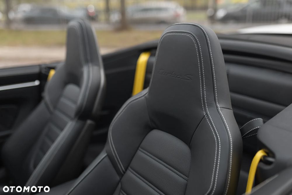 Porsche 911 Turbo S - 19