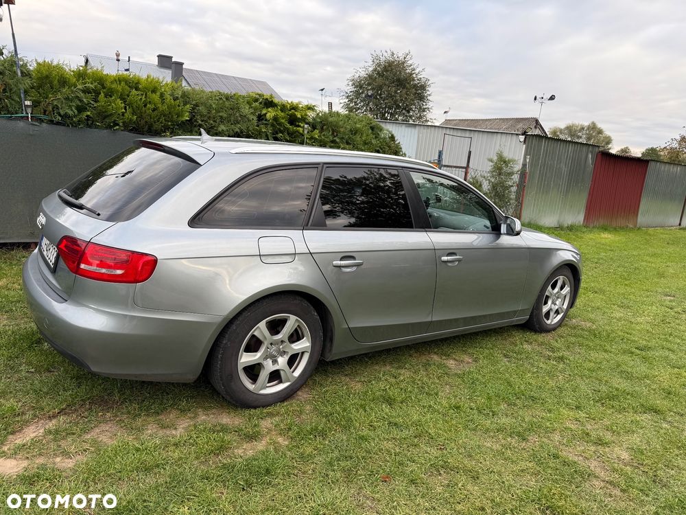 Audi A4 - 4