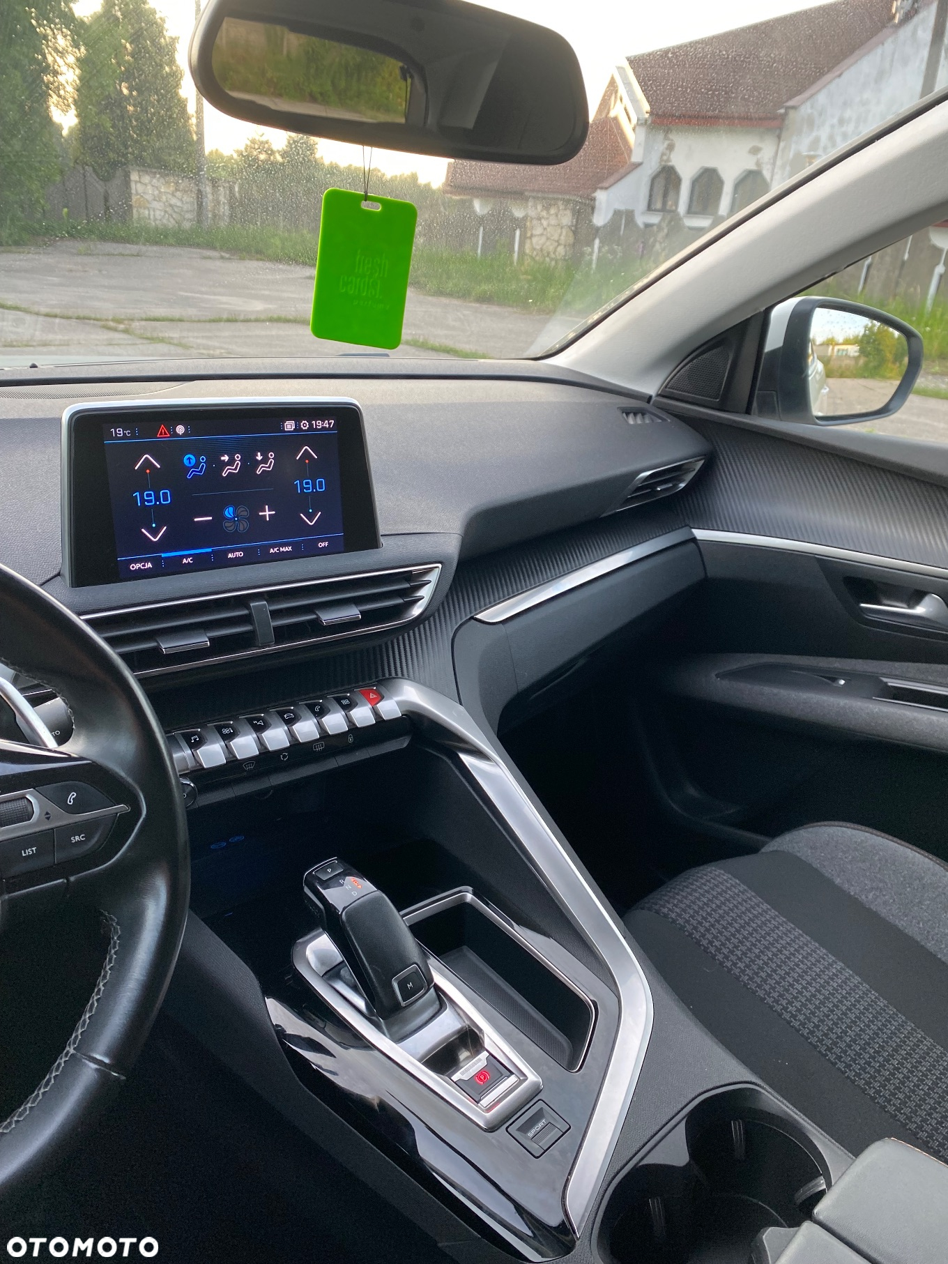 Peugeot 3008 - 17